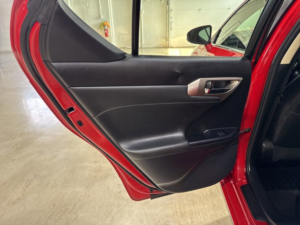Used 2017 Lexus CT 200h w/ Navigation System Package FWD image 37