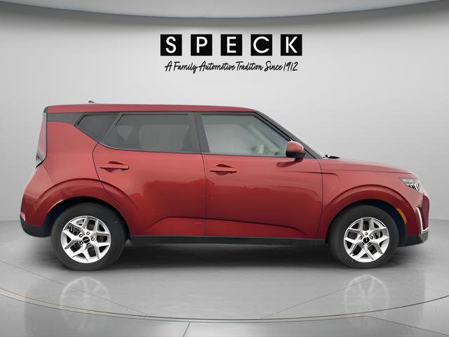 Used 2023 Kia Soul LX w/ Option Group 015 FWD image 6