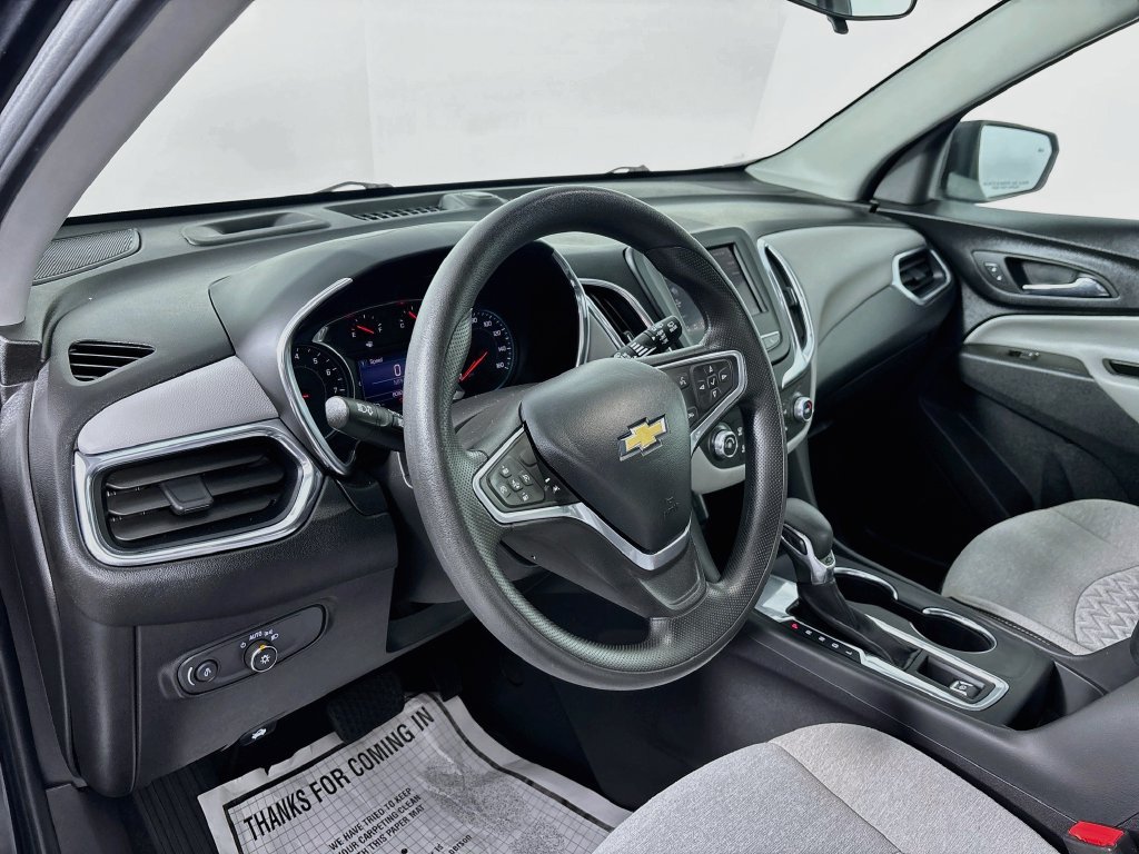 Used 2022 Chevrolet Equinox LS w/ LS Convenience Package FWD image 9