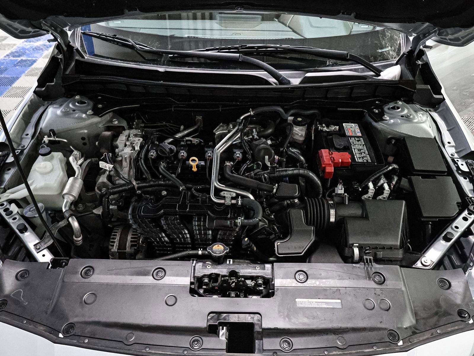 Used 2024 Nissan Altima 2.5 SV image 16