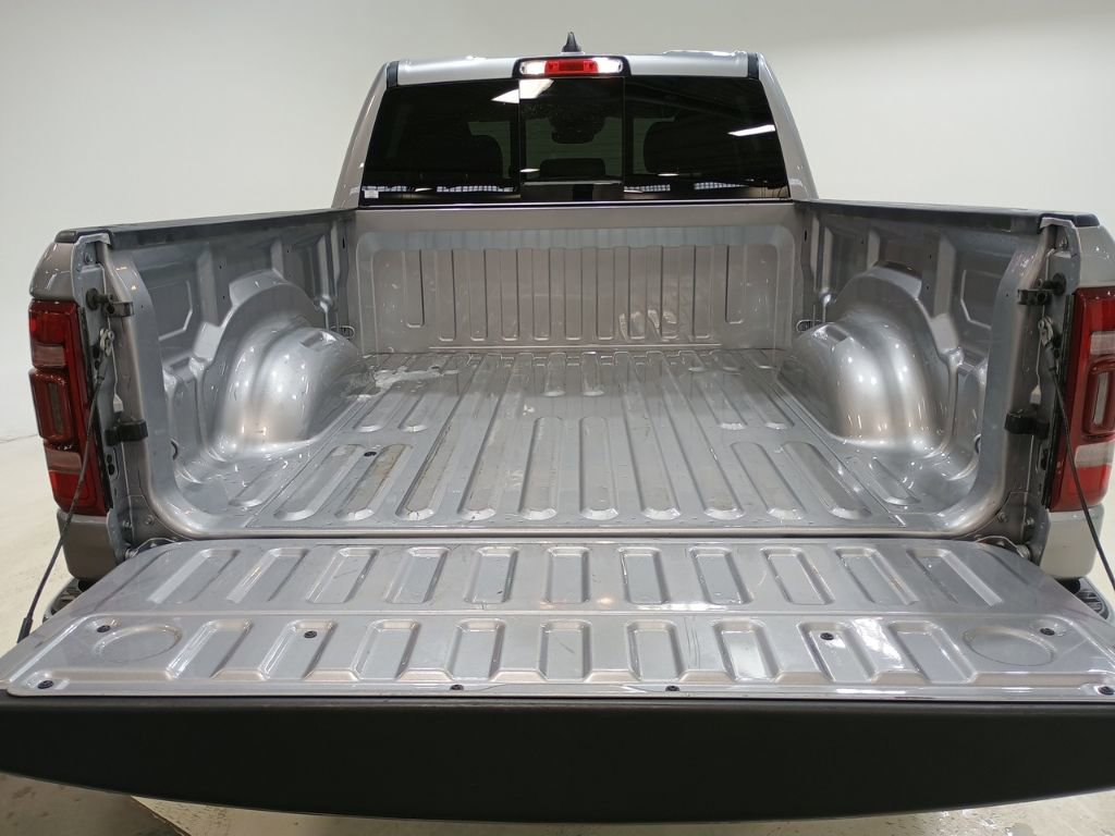 Used 2022 RAM 1500 Laramie AWD/4WD image 24
