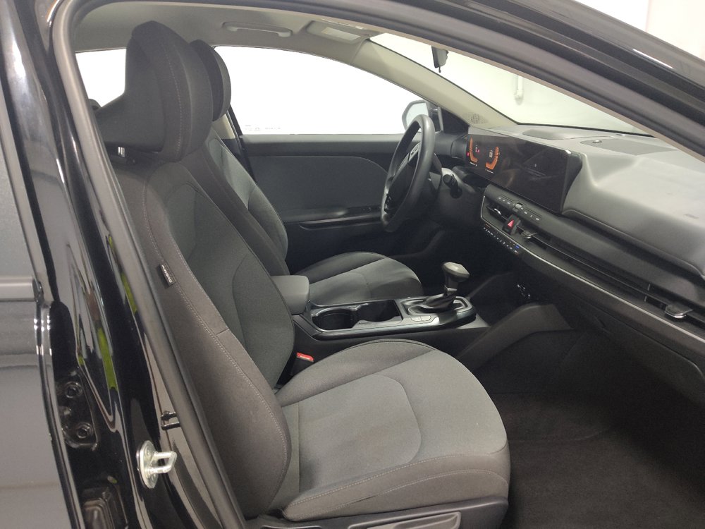 Used 2025 Kia K4 FWD image 21