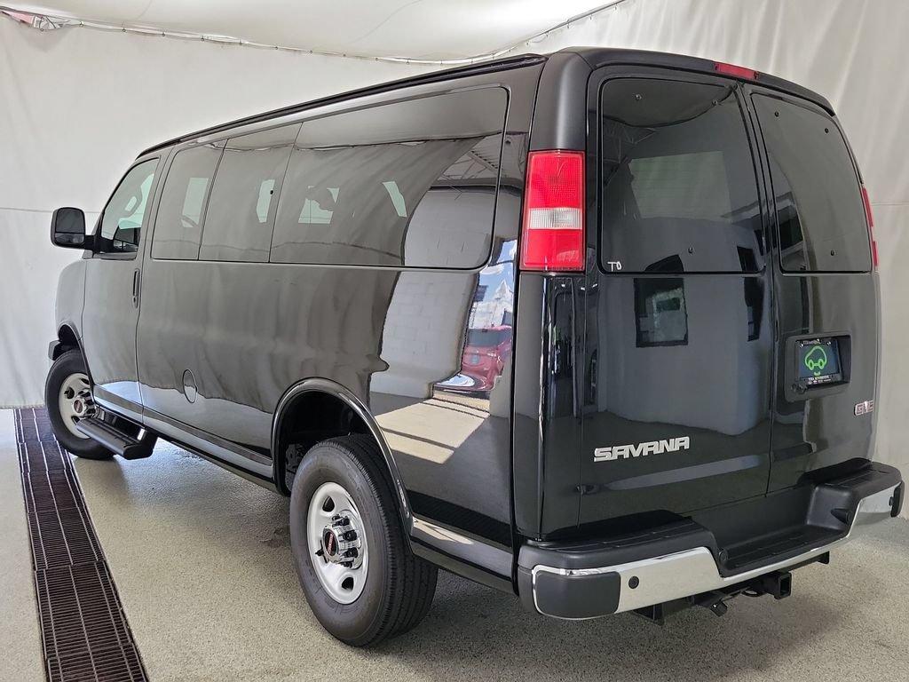 Certified 2025 GMC Savana 2500 LT w/ LT Preferred Equipment Group RWD image 7