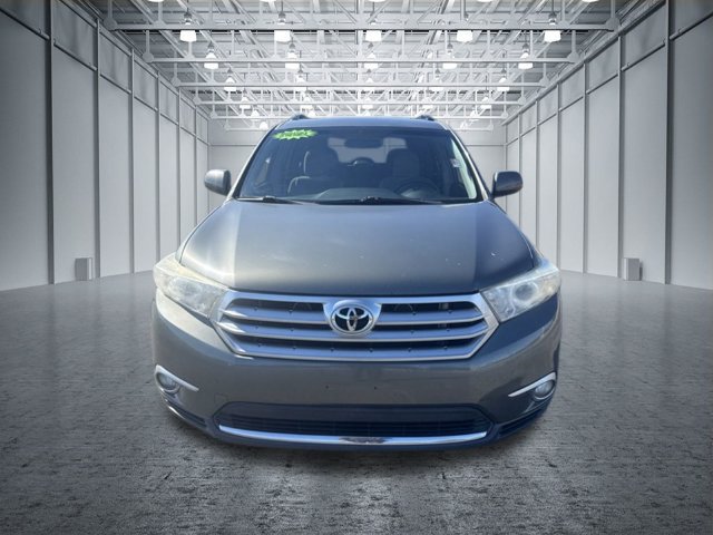 Used 2012 Toyota Highlander FWD w/ Tech Pkg image 8