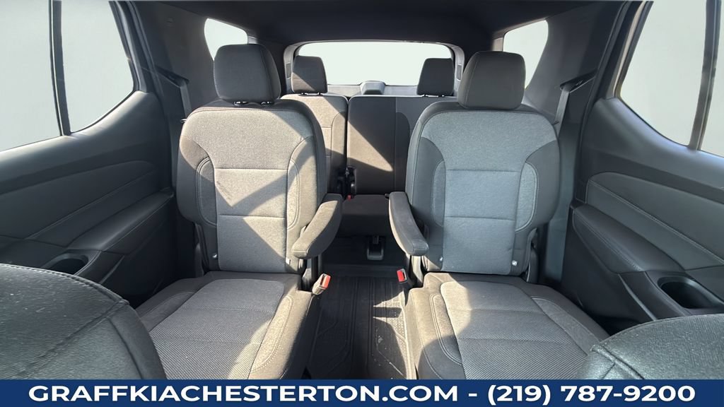 Used 2023 Chevrolet Traverse LT FWD image 31