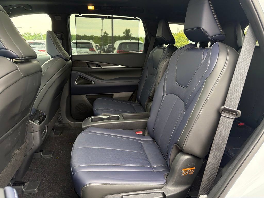 Used 2026 INFINITI QX60 Sport w/ Dark Cargo Package AWD/4WD image 10