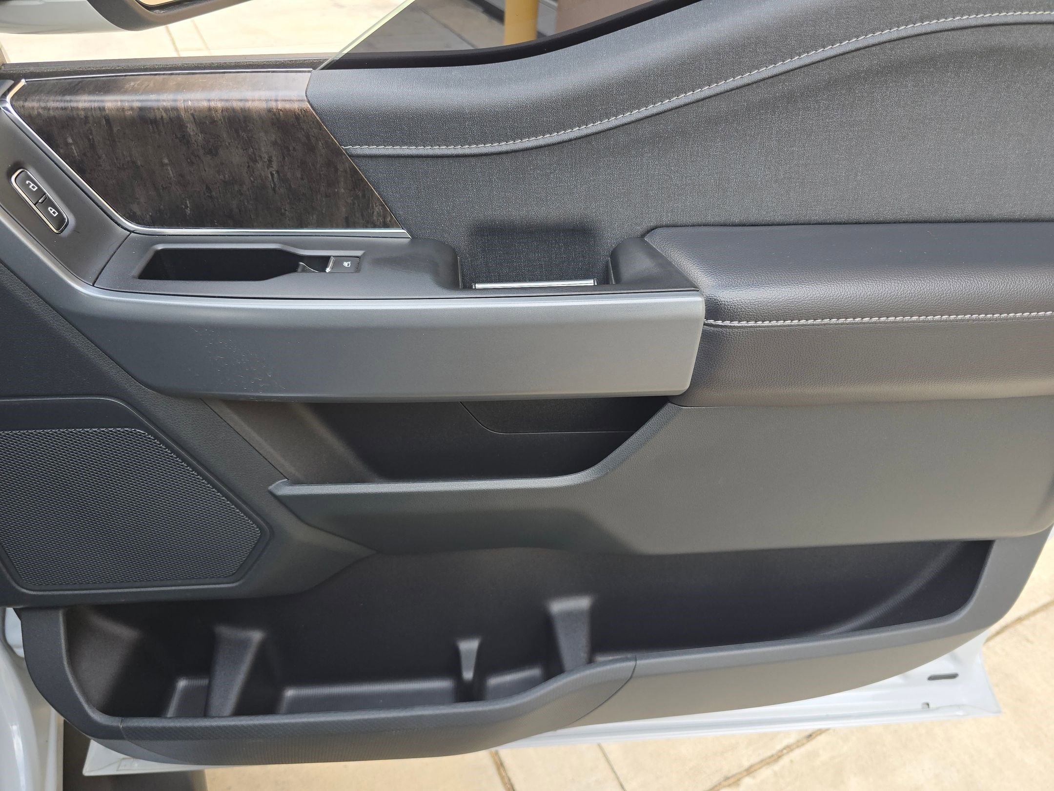 Used 2021 Ford F150 Lariat image 29