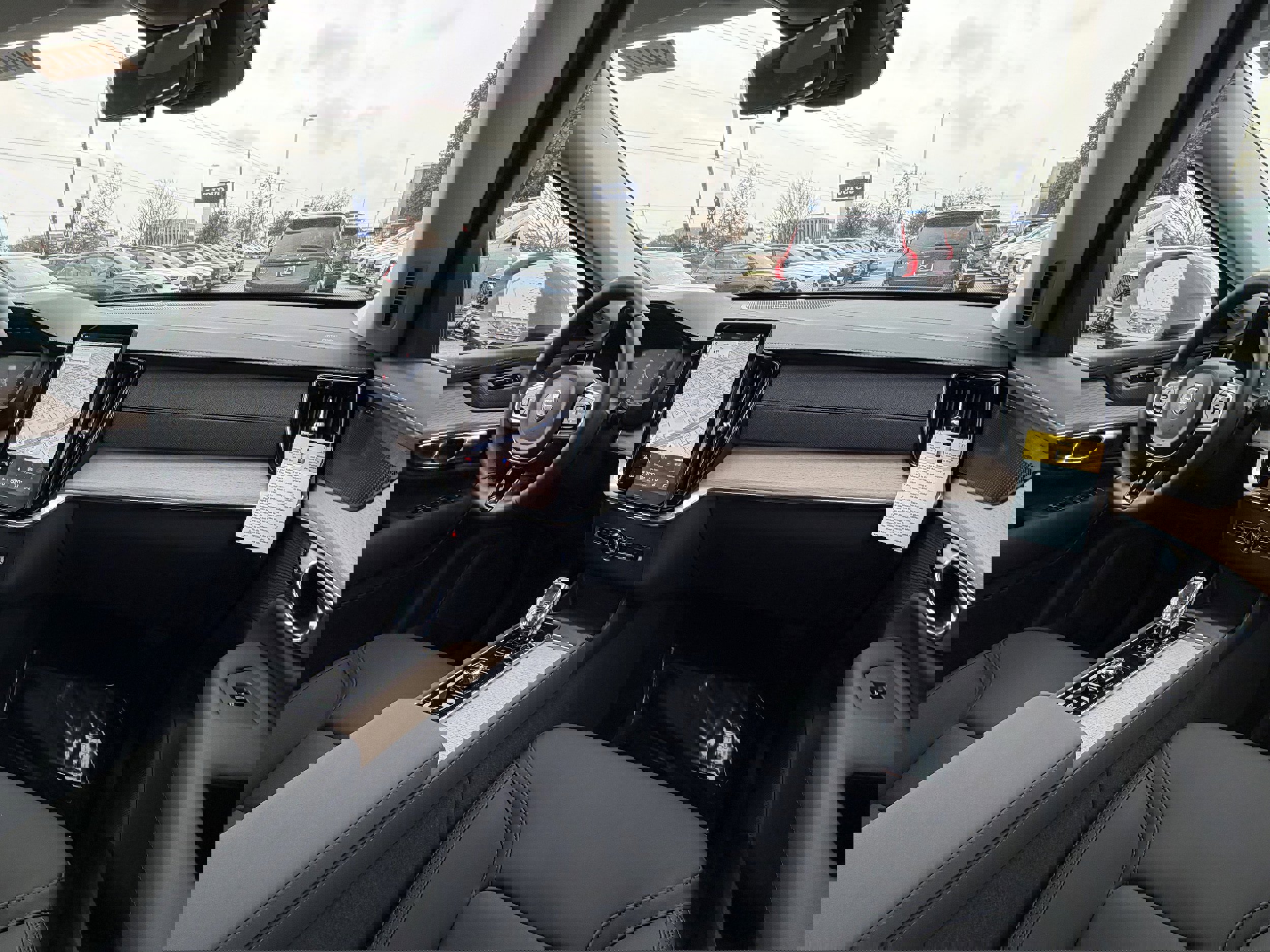 New 2026 Volvo XC90 B5 Plus image 11