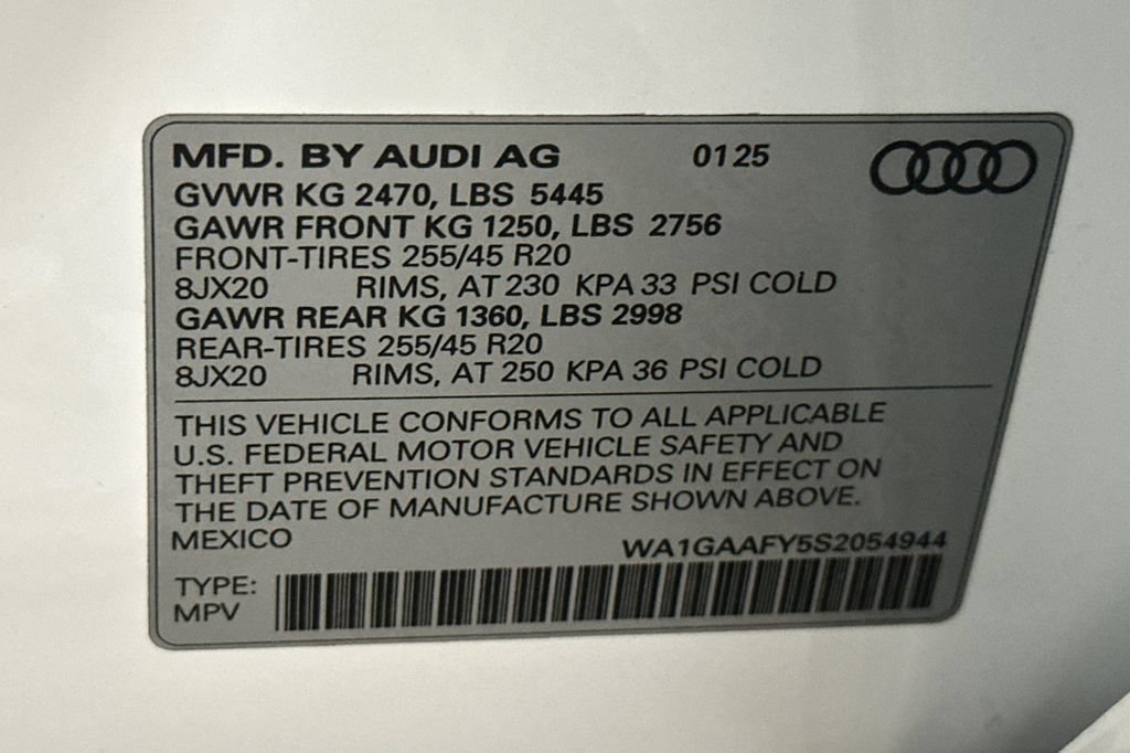Used 2025 Audi Q5 2.0T Premium w/ Convenience Plus Package AWD/4WD image 36