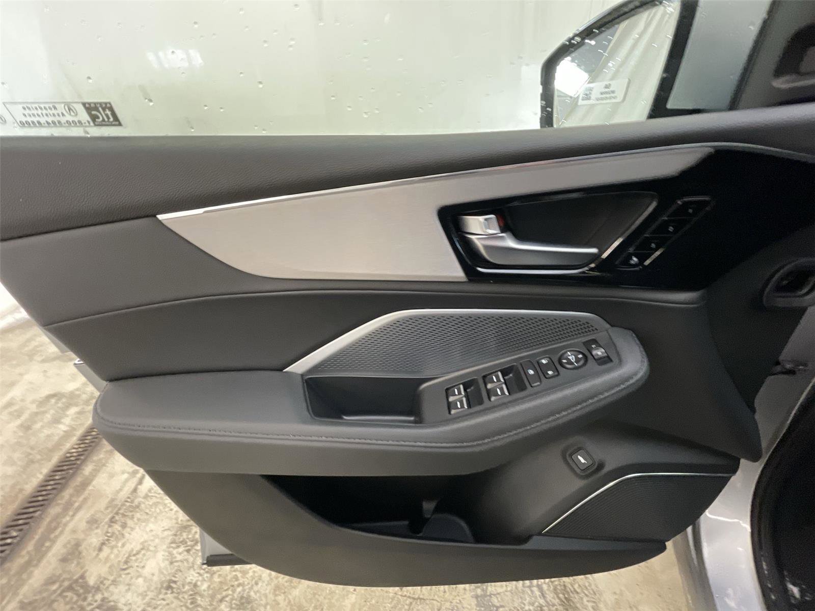 New 2026 Acura MDX SH-AWD image 12