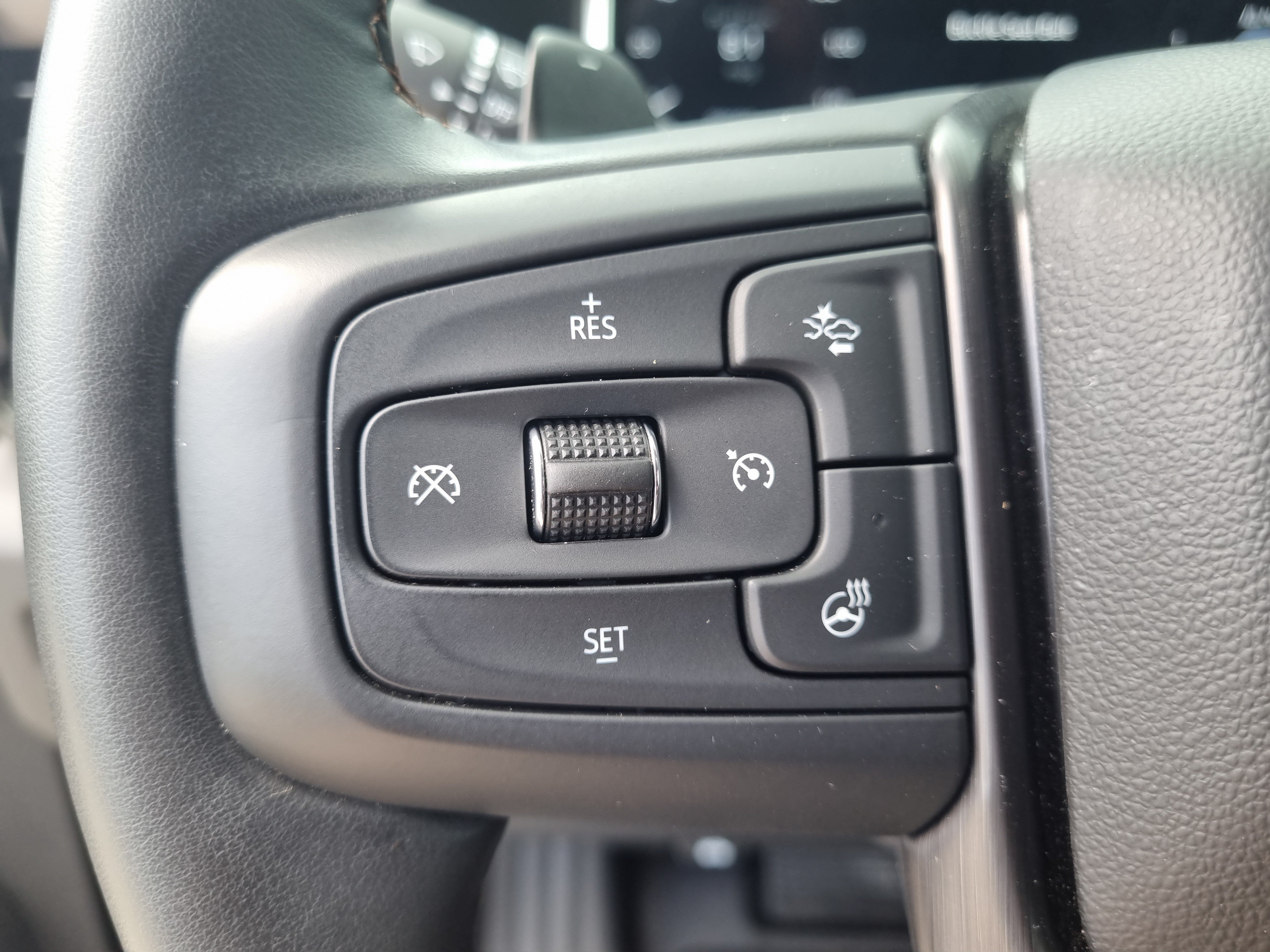 Used 2024 GMC Sierra 1500 AT4 w/ Technology Package AWD/4WD image 24
