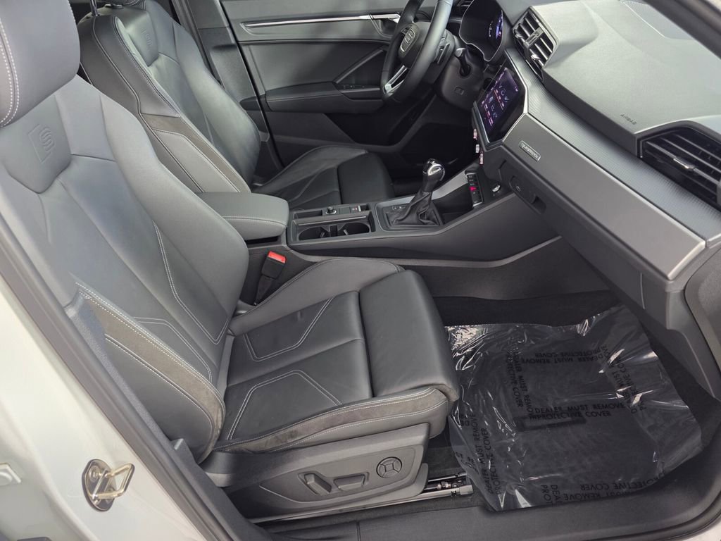 Used 2021 Audi Q3 2.0T Premium w/ Convenience Package image 28