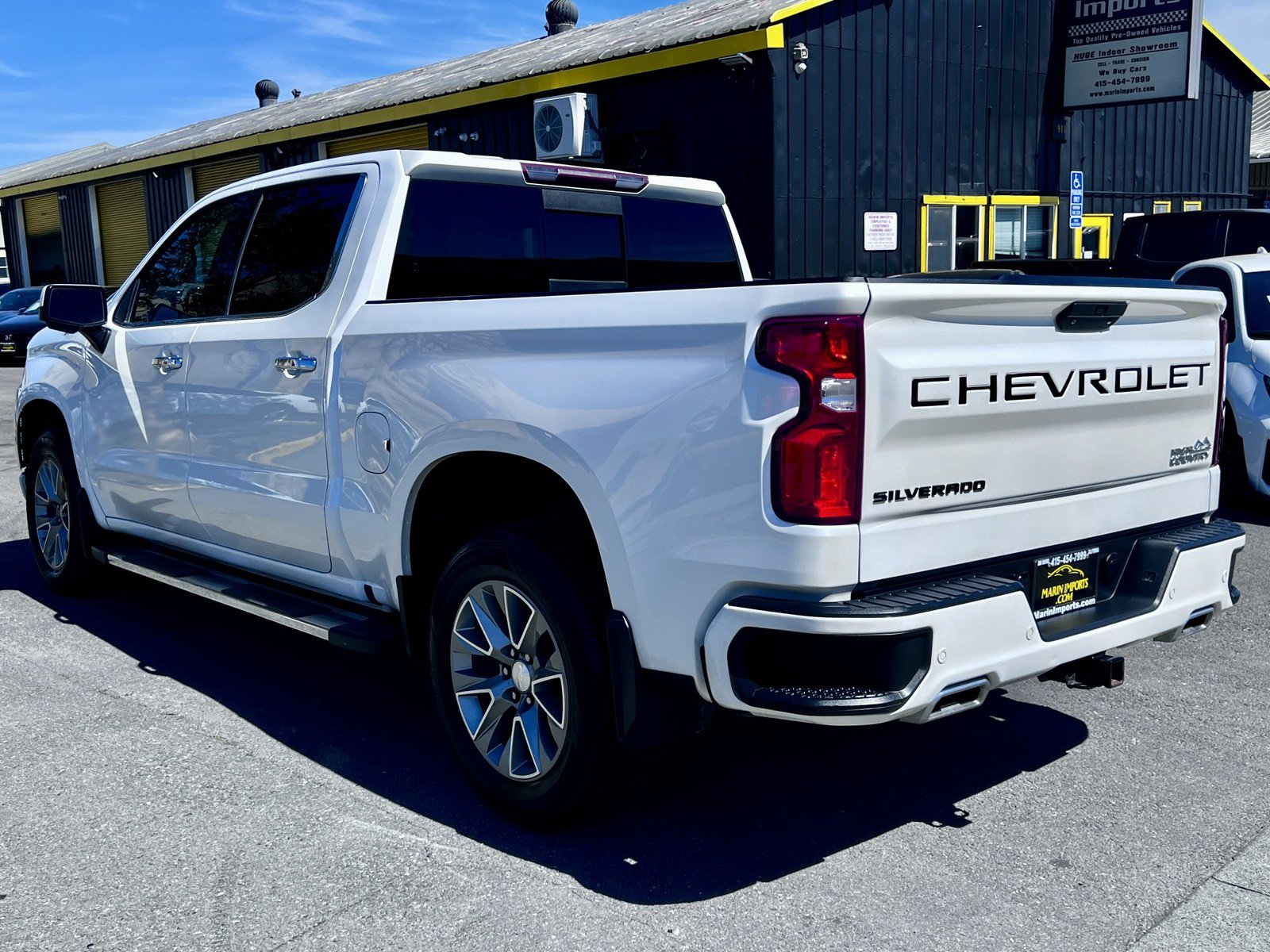 Used 2020 Chevrolet Silverado 1500 High Country w/ LPO, Dark Essentials Package AWD/4WD image 8