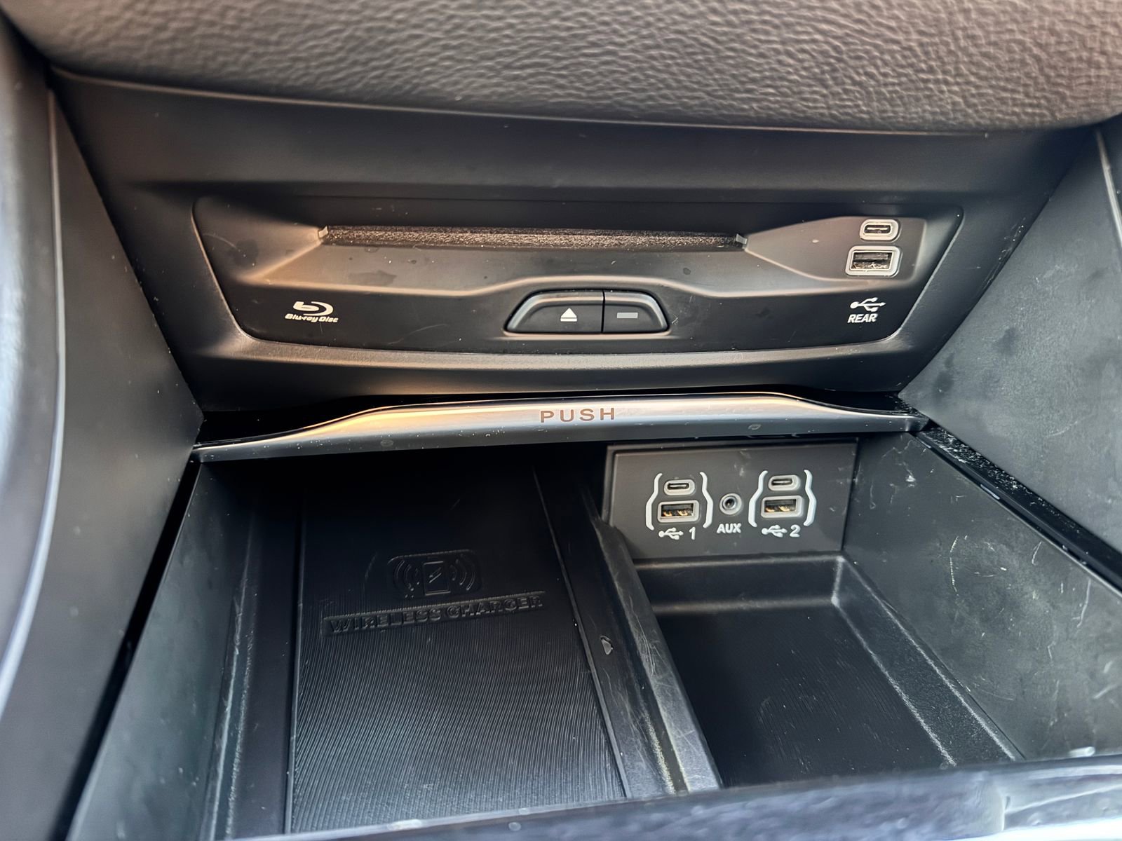 Used 2023 Chrysler Pacifica Pinnacle image 22