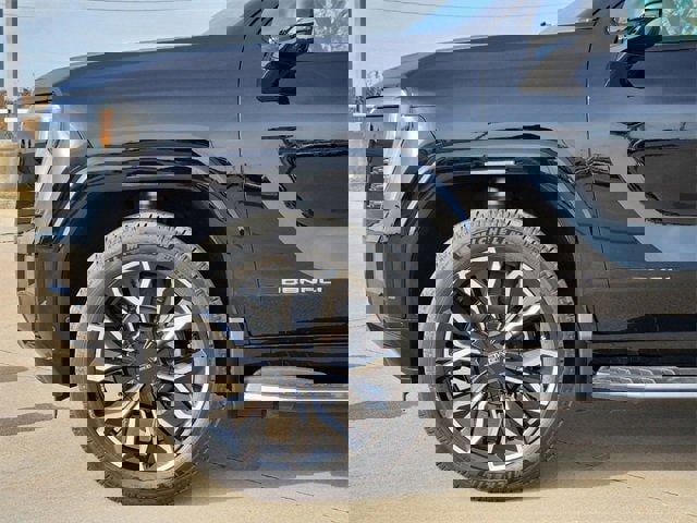 New 2025 GMC Sierra EV Denali image 8