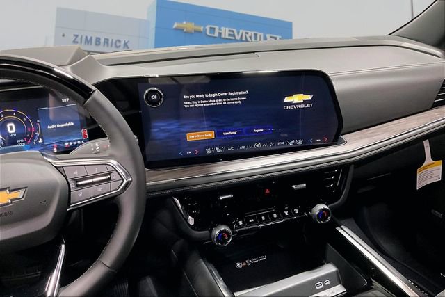 New 2026 Chevrolet Suburban Premier image 7