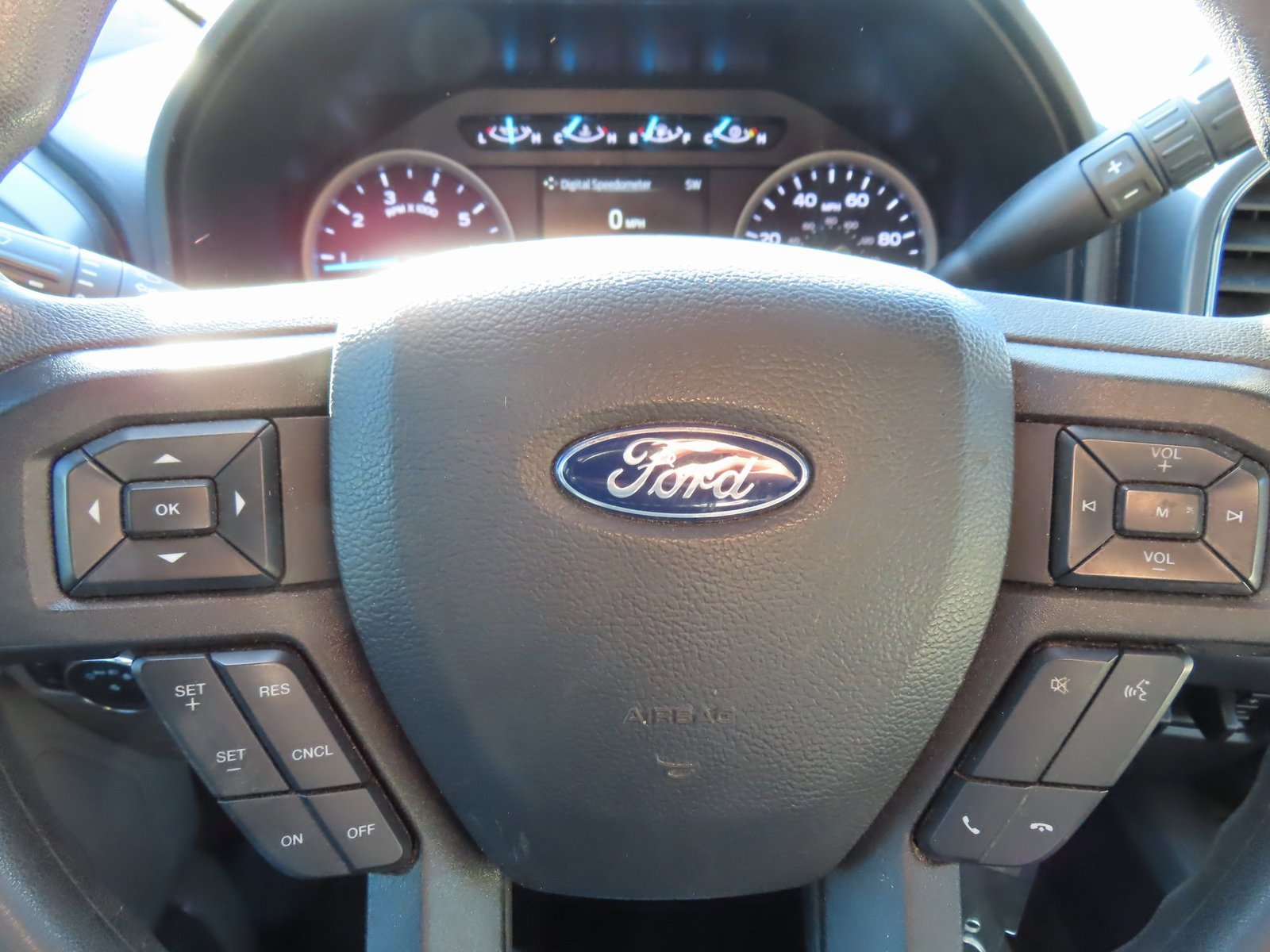 Used 2022 Ford F250 XLT w/ XLT Premium Package image 18