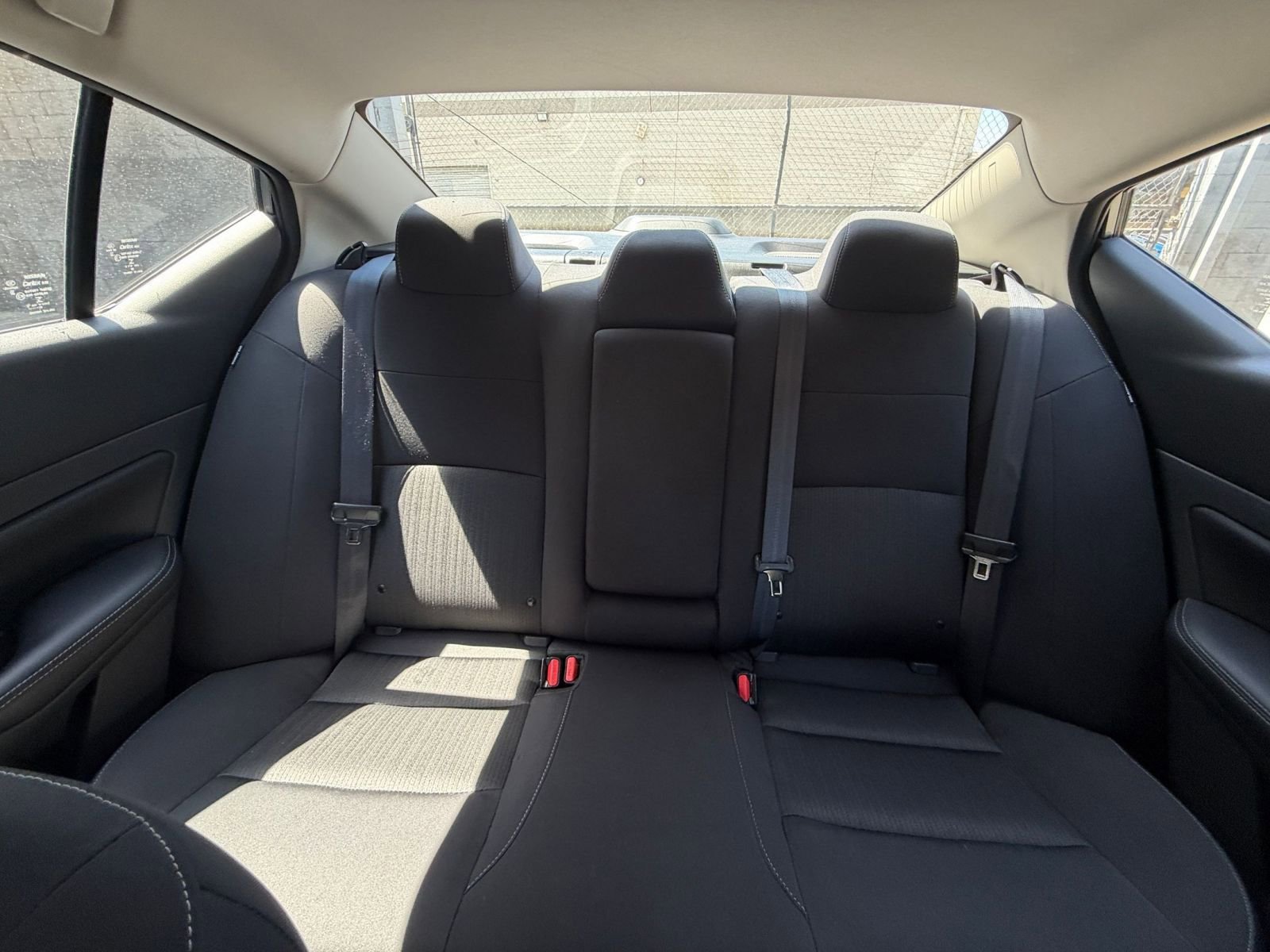 Used 2025 Nissan Altima 2.5 SV FWD image 38