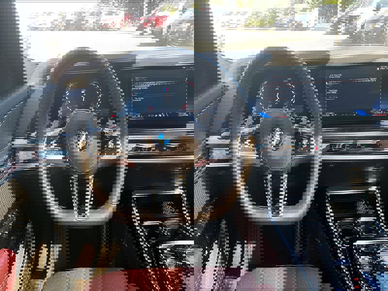 Used 2025 BMW 740i w/ Premium Package image 7