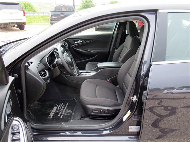 Used 2022 Chevrolet Malibu LT image 12