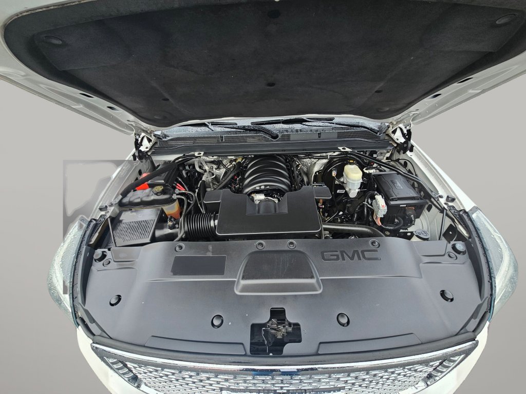 Used 2016 GMC Yukon XL Denali w/ Open Road Package image 18