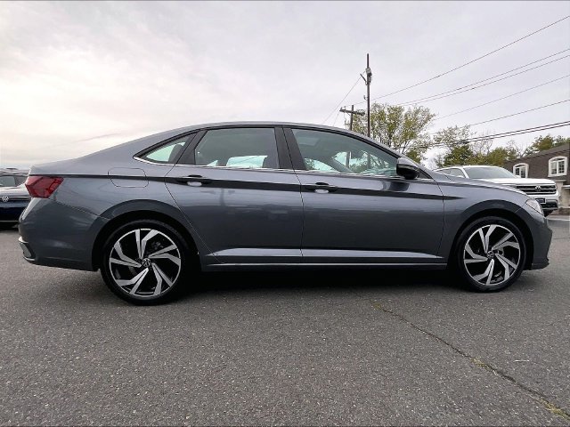 Used 2026 Volkswagen Jetta SEL FWD image 9
