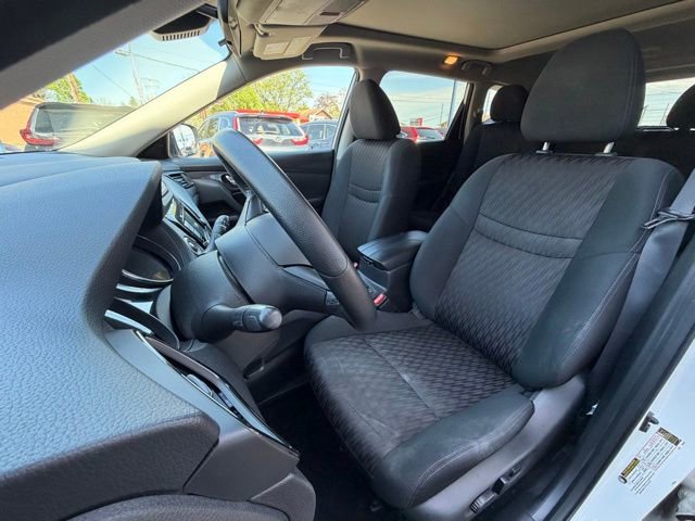 Used 2020 Nissan Rogue SV AWD/4WD image 10