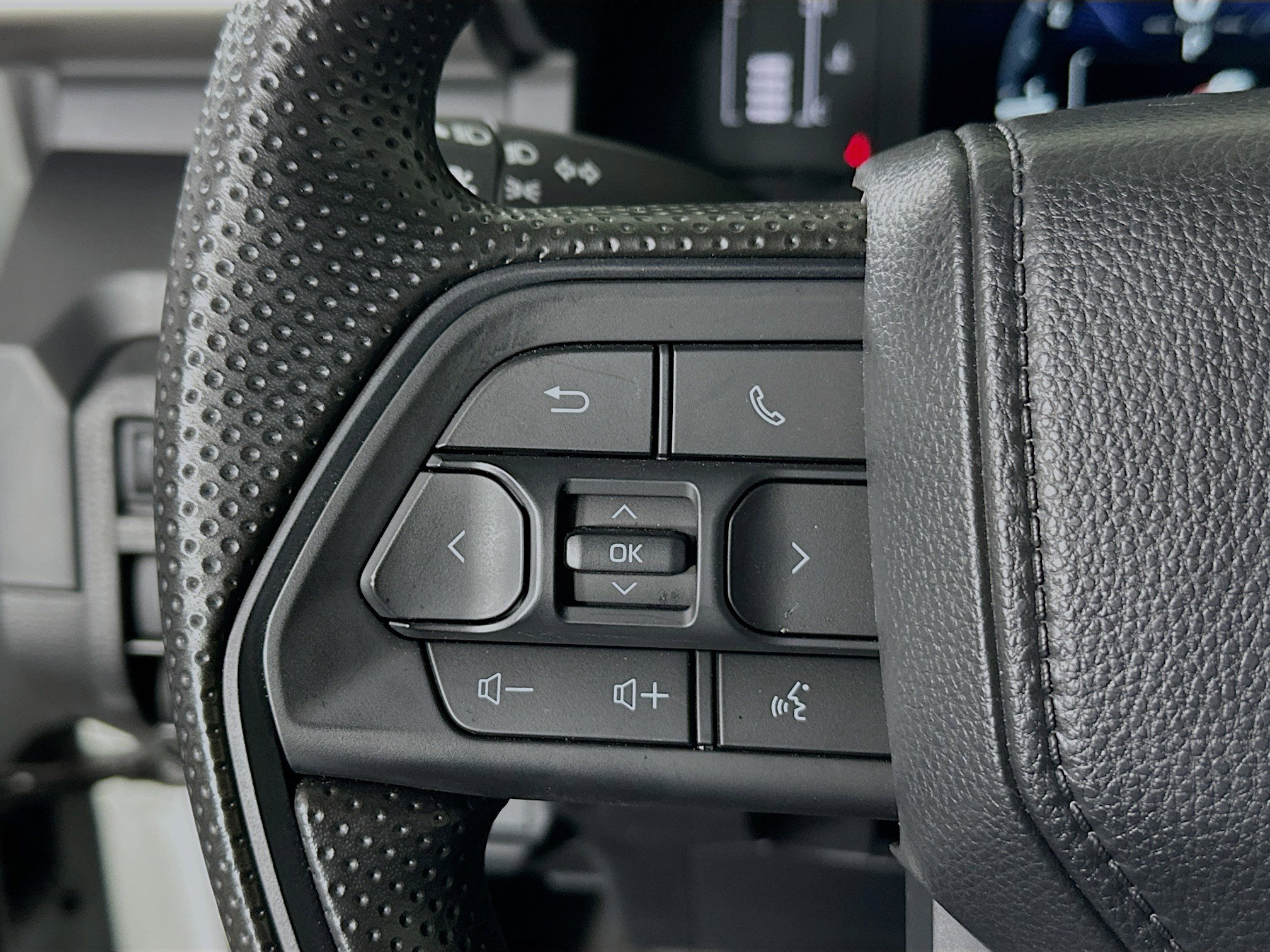 Certified 2024 Toyota Tacoma SR w/ Towing Package image 16