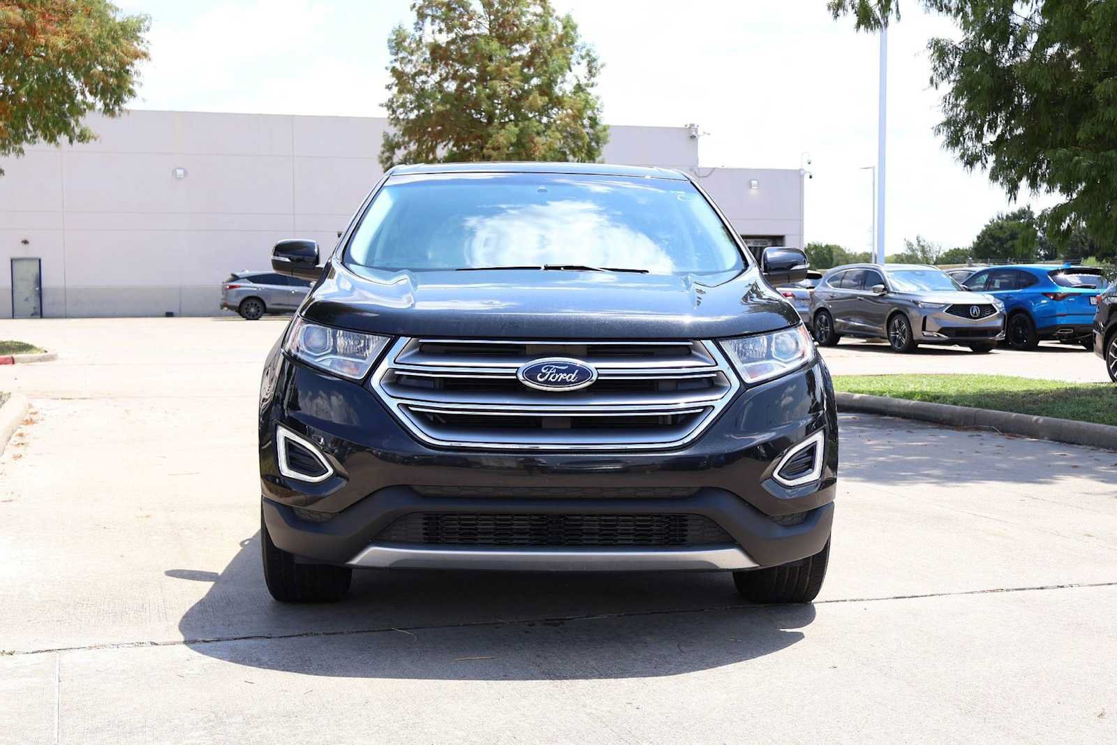 Used 2015 Ford Edge Titanium AWD/4WD image 6