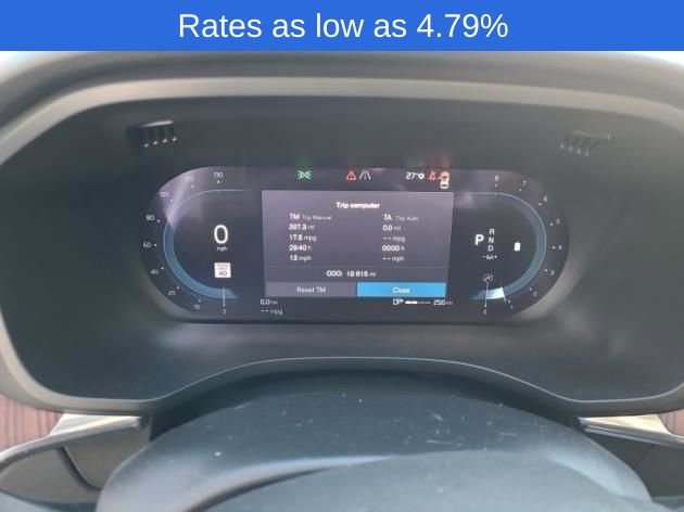 Certified 2023 Volvo XC60 B5 Plus w/ Climate Package image 7