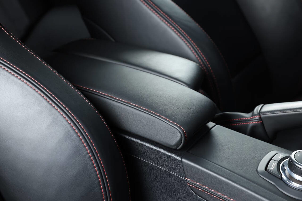 Used 2011 BMW M3 Coupe RWD image 90