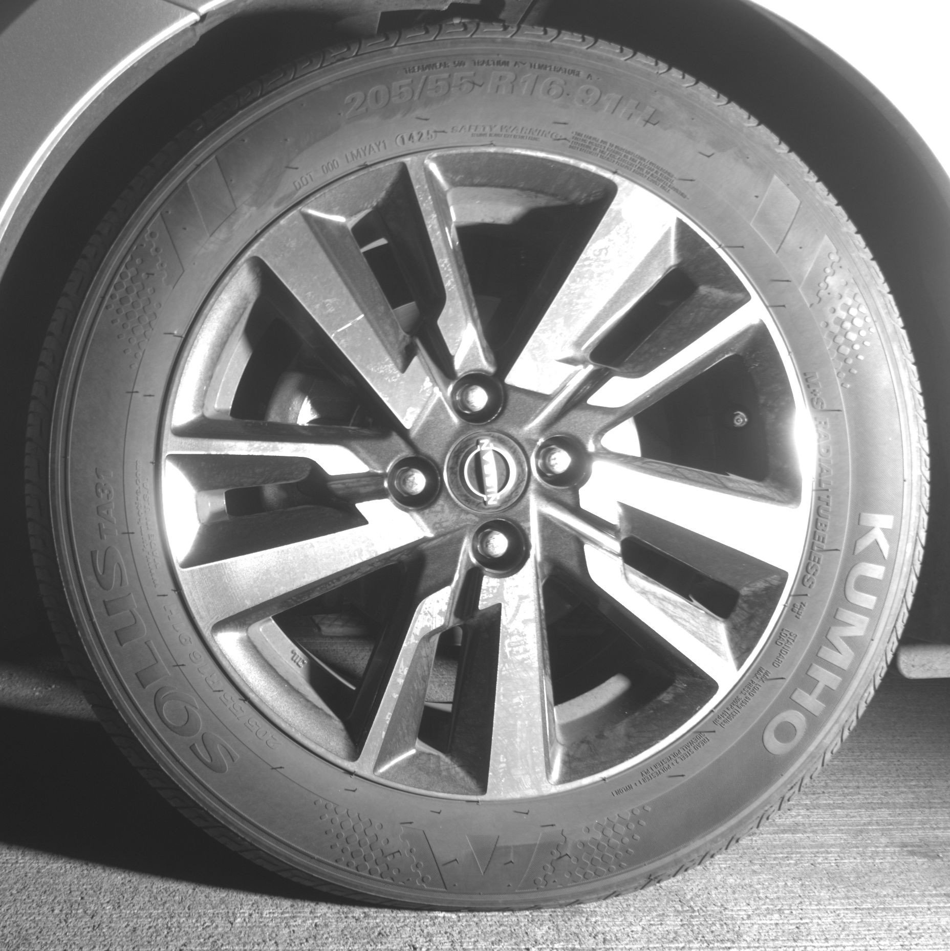 Used 2025 Nissan Versa SV FWD image 12