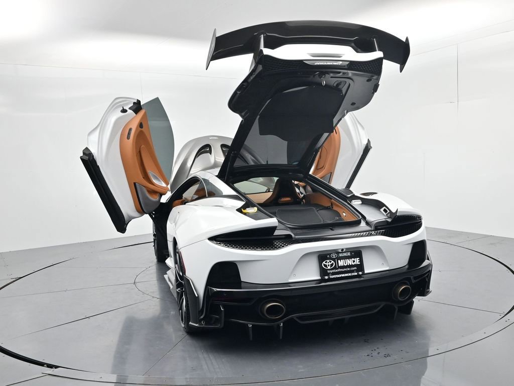 Used 2022 McLaren GT RWD image 66