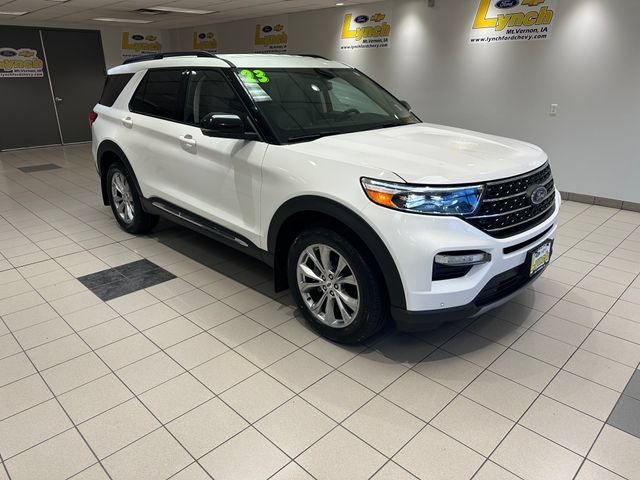 Used 2023 Ford Explorer XLT w/ Equipment Group 202A AWD/4WD image 1