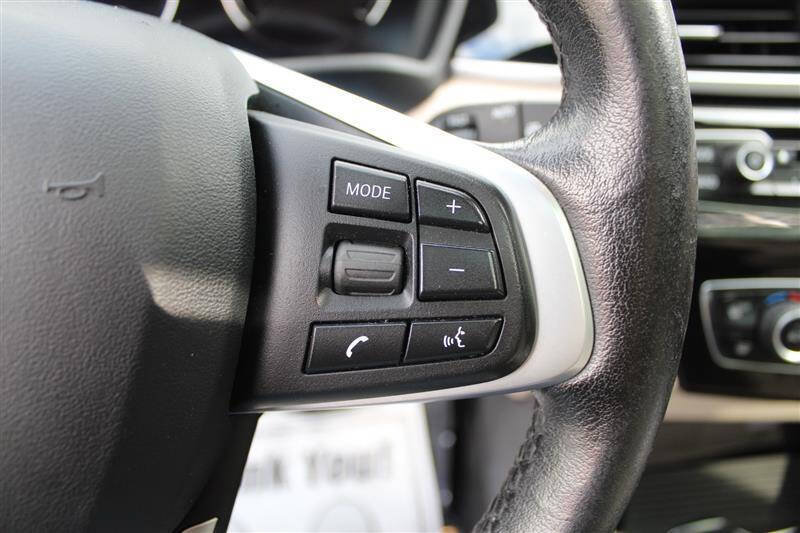 Used 2018 BMW X2 xDrive28i w/ Convenience Package AWD/4WD image 17