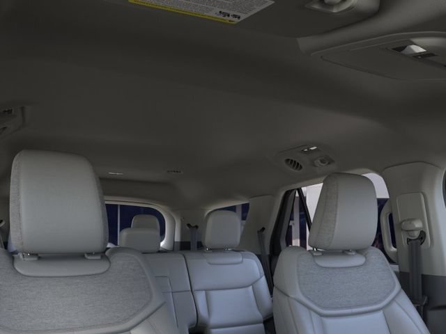 New 2026 Ford Explorer Active w/ Active Comfort Package RWD image 22
