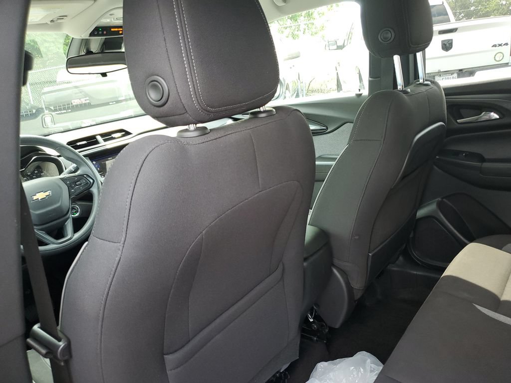 Used 2023 Chevrolet TrailBlazer LT FWD image 14