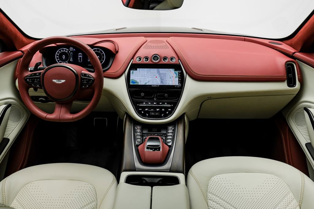 Used 2022 Aston Martin DBX AWD/4WD image 21
