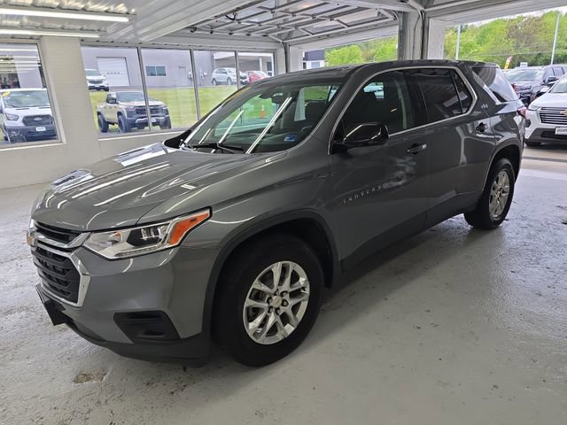 Used 2020 Chevrolet Traverse LS FWD image 2
