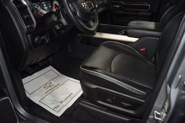 Used 2024 RAM 3500 Laramie image 47