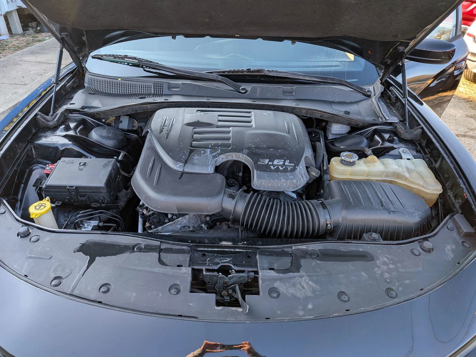 Used 2015 Dodge Charger SE image 12