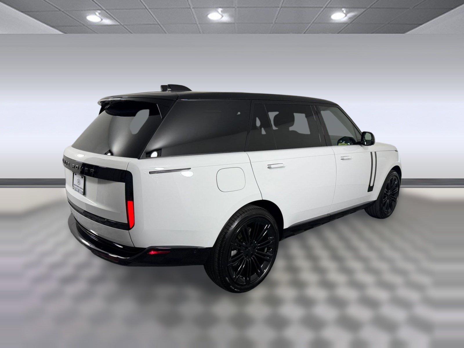 New 2026 Land Rover Range Rover Long Wheelbase SE AWD/4WD image 9