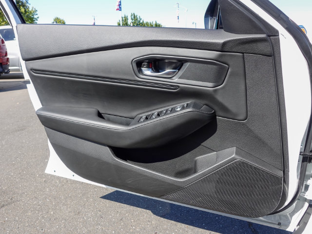 Used 2025 Honda Accord Sport image 17