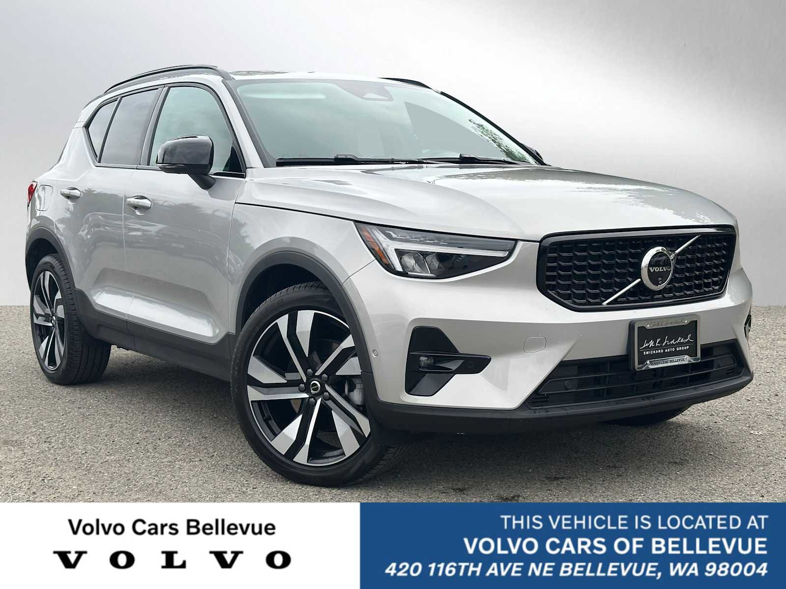 Used 2025 Volvo XC40 B5 Plus w/ Climate Package