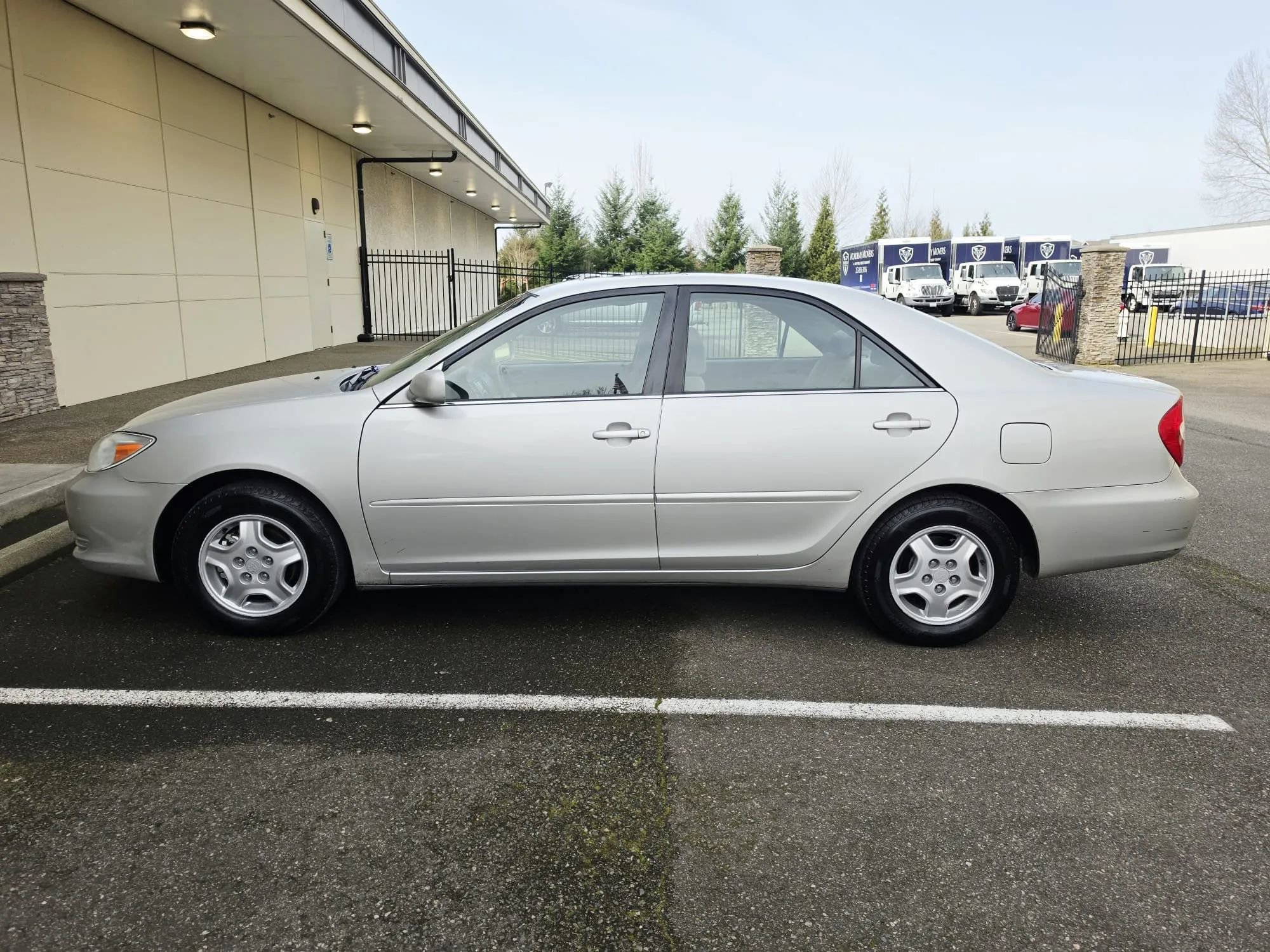 Used 2002 Toyota Camry LE image 2