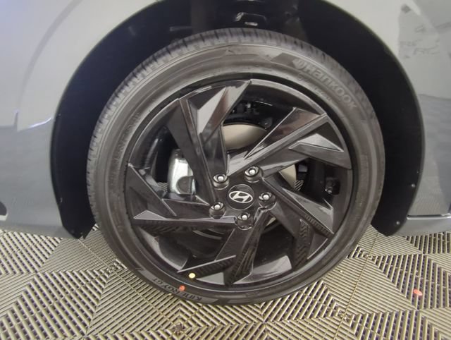 New 2026 Hyundai Elantra SEL Sport Premium FWD image 16