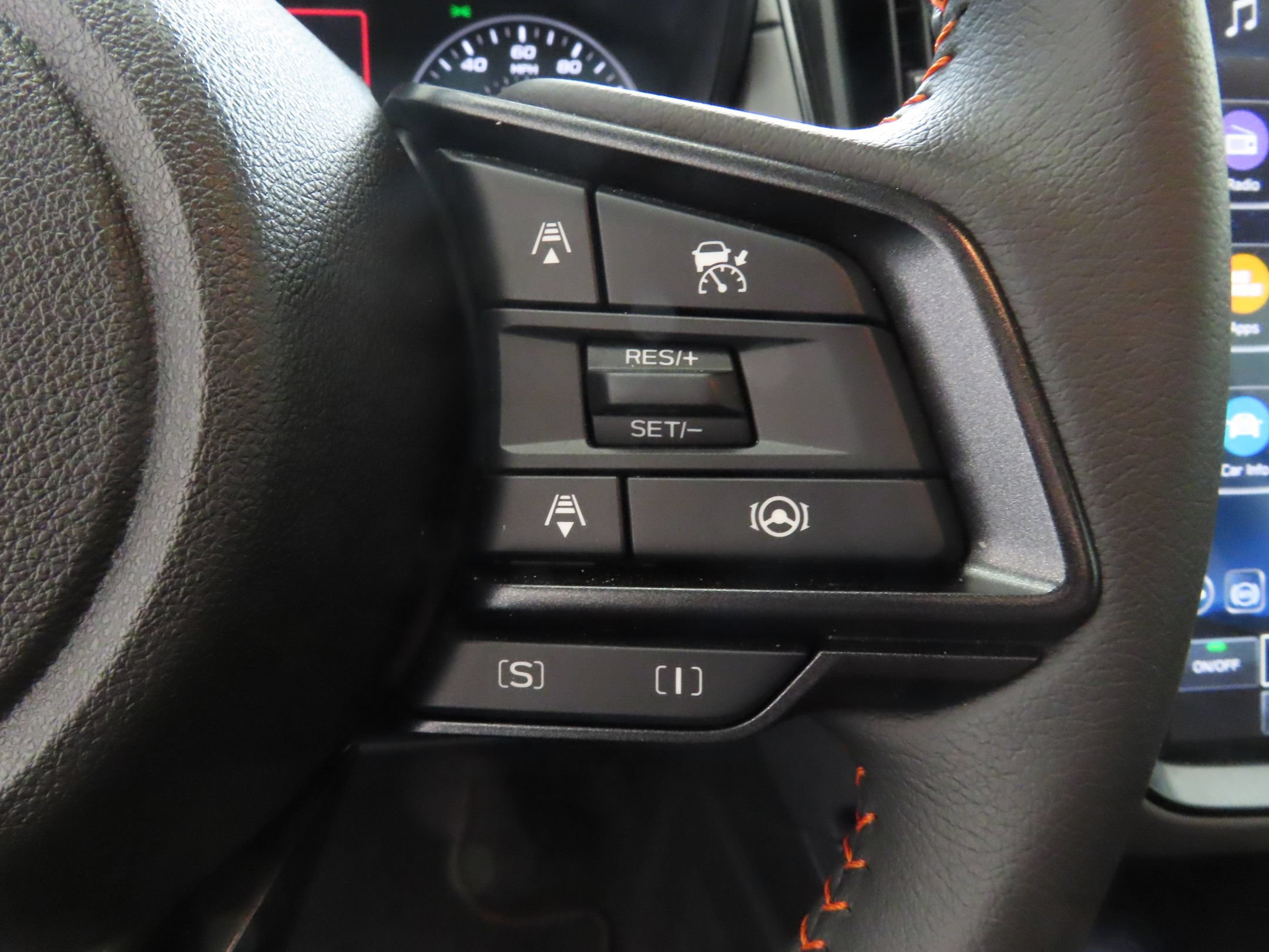 Used 2025 Subaru Crosstrek 2.5i Limited w/ Crosstrek Mirror Package AWD/4WD image 14