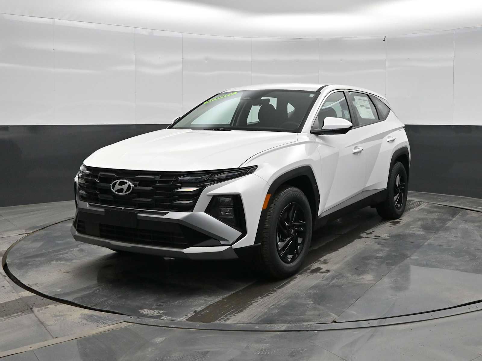 New 2026 Hyundai Tucson SE image 4