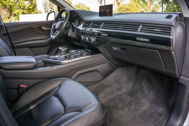 Used 2017 Audi Q7 3.0T Premium AWD/4WD image 48