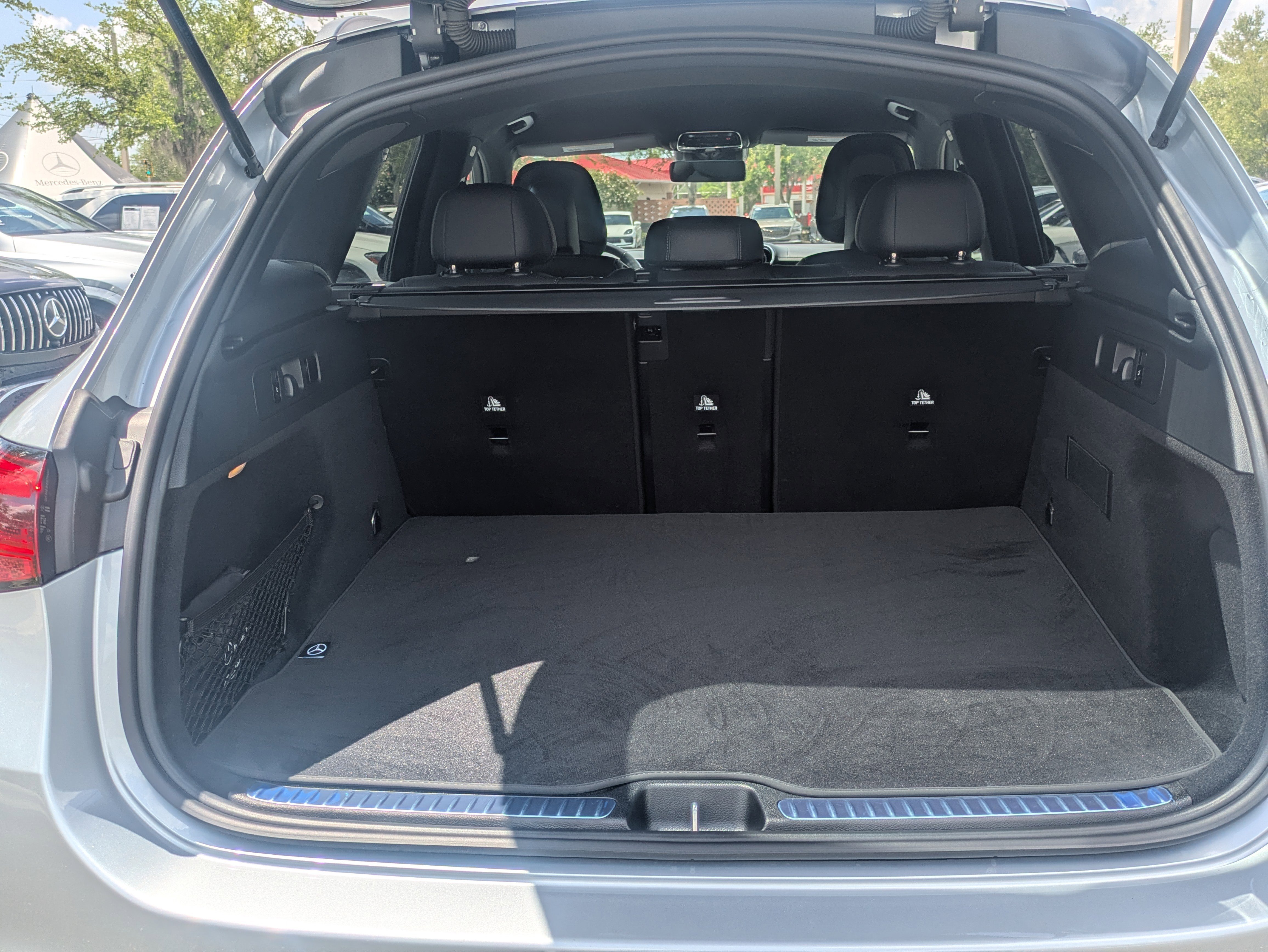 Certified 2025 Mercedes-Benz GLC 300 4MATIC image 12